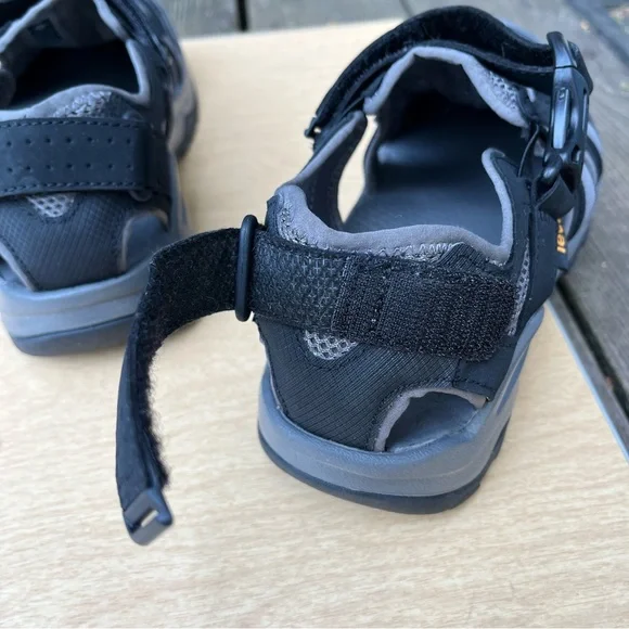 Teva Men’s Omnium 2 Hybrid Hiking Water Shoes in Black & Gray Sz 8